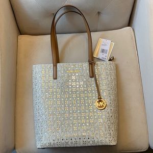 Michael Kors Hayley Floral Perforated Large NS Tote Bag Vanilla Gold Rare NWT
